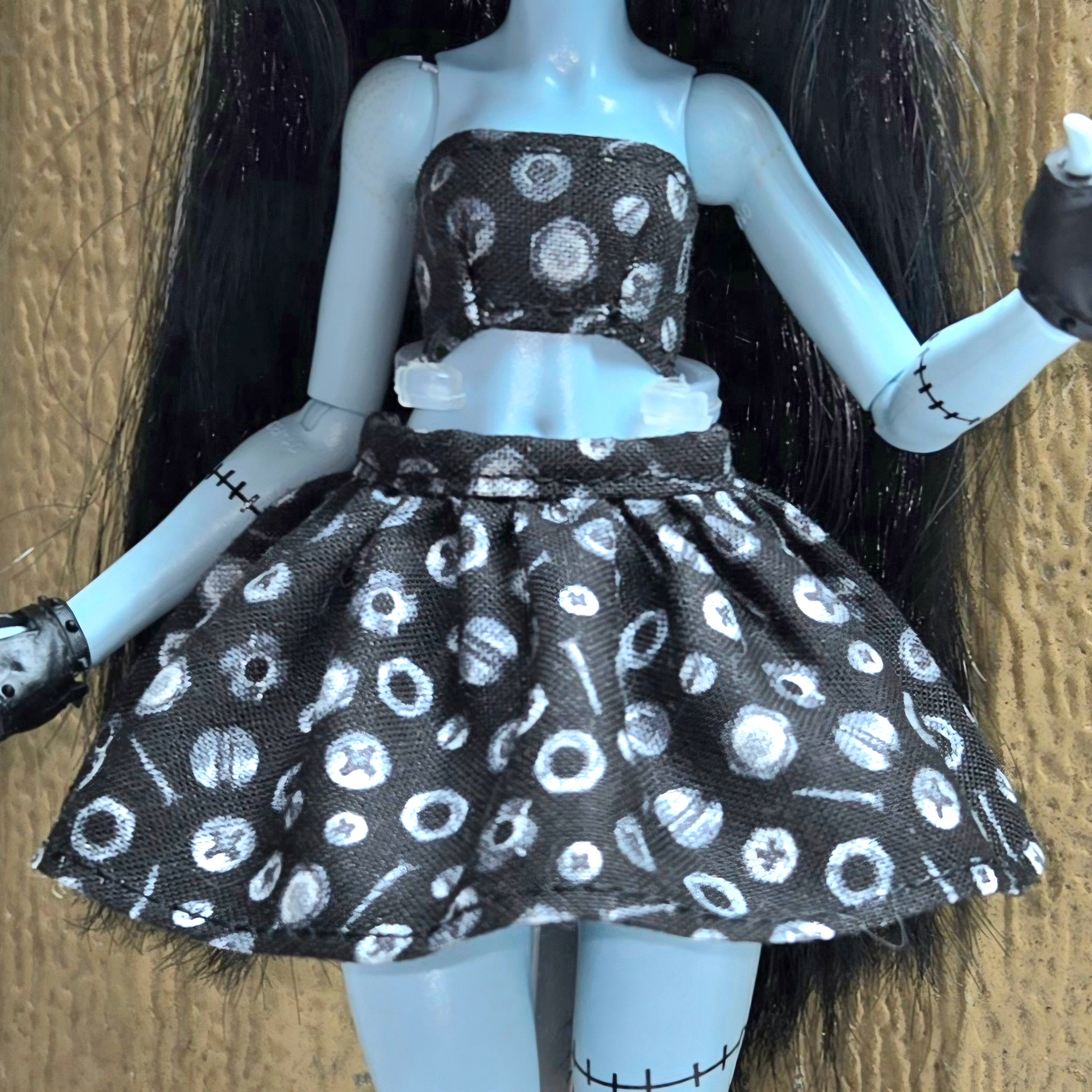 “Nut & Bolts” Two-Piece Set