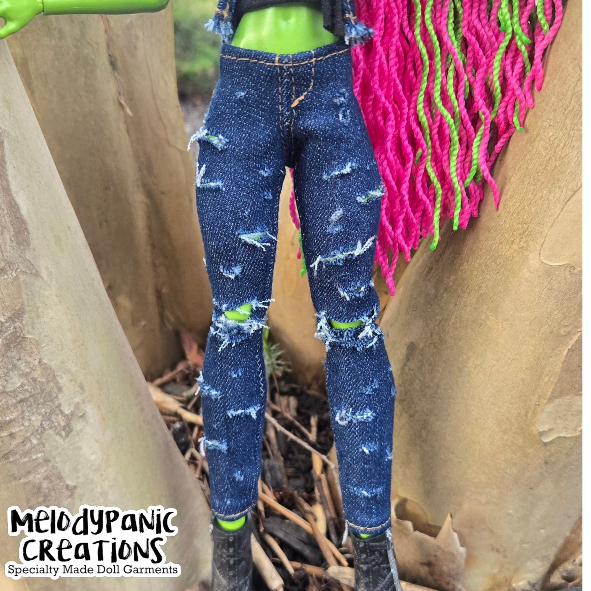 Classic Ripped Jeans
