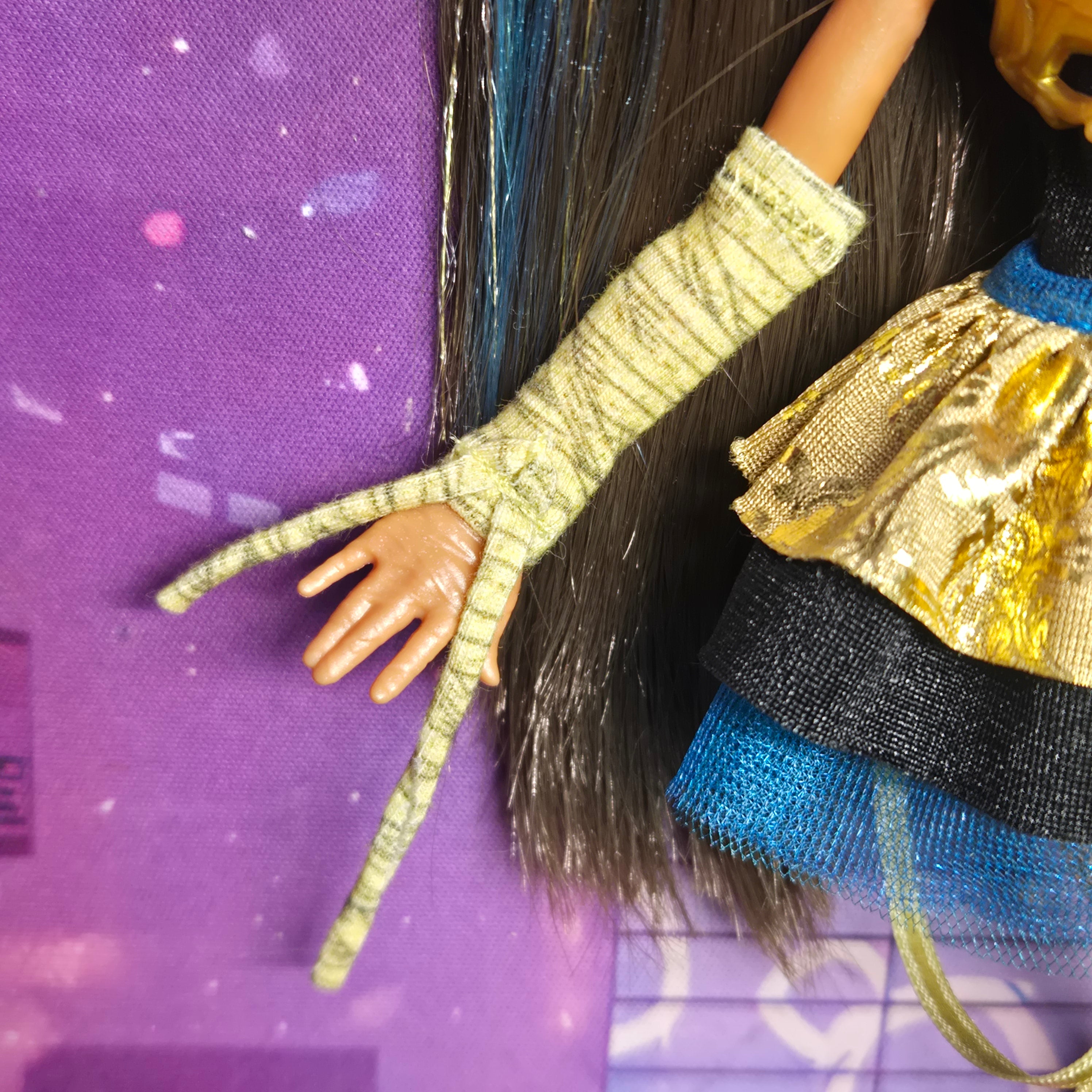 "Mummified" Arm Cuff